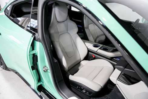 Used 2022 Porsche Taycan 4S image 26