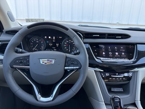 New 2025 Cadillac XT6 Premium Luxury w/ Technology Package image 25