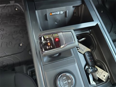 New 2026 GMC Hummer EV SUV w/ LPO, Dark Essentials Package image 25