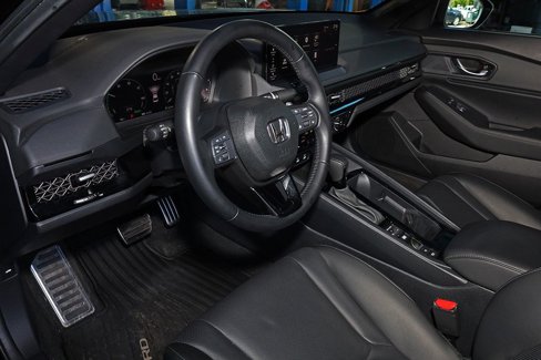Used 2024 Honda Accord Sport image 17