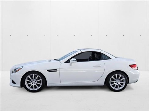 Used 2017 Mercedes-Benz SLC 300 image 6