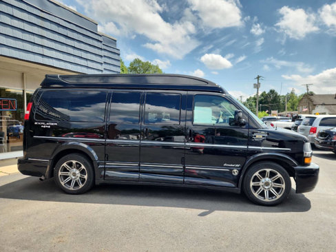 Used 2018 Chevrolet Express 2500 w/ Enhanced Convenience Package image 3