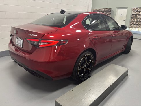 New 2025 Alfa Romeo Giulia AWD w/ Driving Assist Package image 8