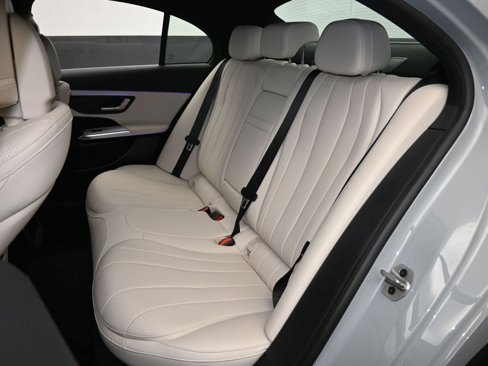 Used 2025 Mercedes-Benz E 350 Sedan image 41
