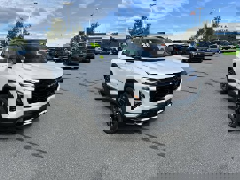 New 2026 Chevrolet Equinox RS image 1