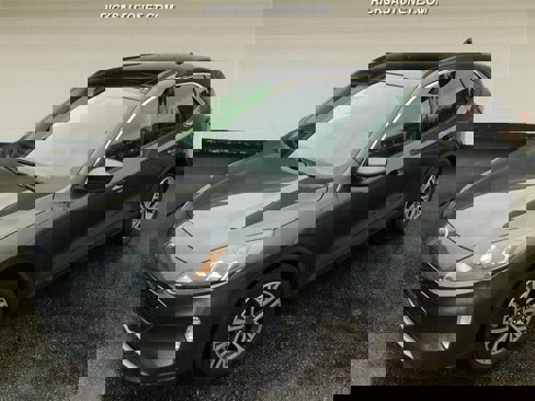 Used 2020 Ford Escape SEL image 2