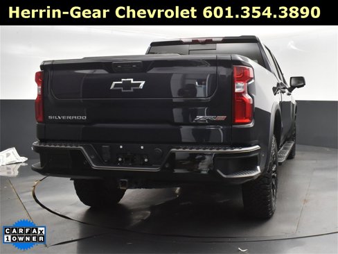 Used 2023 Chevrolet Silverado 1500 ZR2 w/ Technology Package image 8