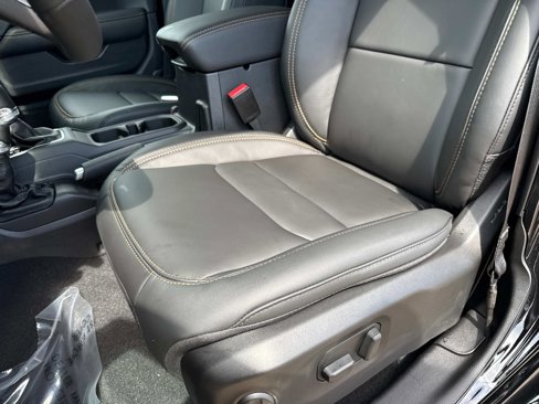New 2025 Jeep Wrangler Unlimited Rubicon 392 image 23