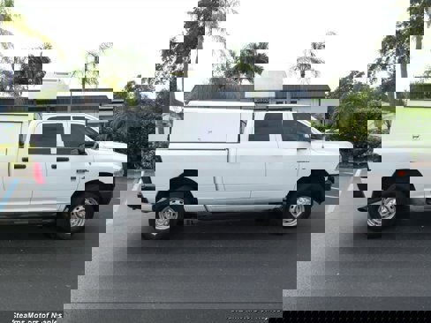 Used 2012 RAM 2500 ST w/ Popular Equipment Group image 2