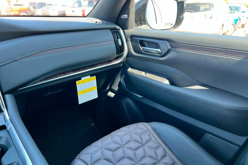 New 2025 Nissan Armada Platinum Reserve image 10