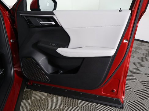 New 2025 Mitsubishi Outlander SE image 27