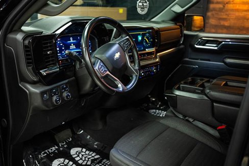 Used 2024 Chevrolet Silverado 1500 LT w/ Protection Package image 8