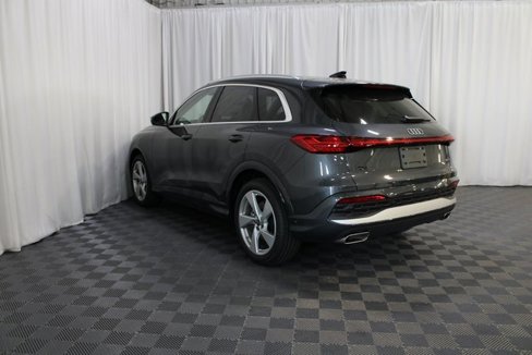 New 2025 Audi Q5 Prestige image 21