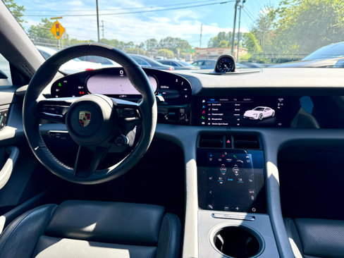 Used 2020 Porsche Taycan 4S image 21