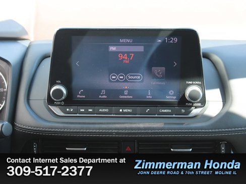 Used 2021 Nissan Rogue SV image 15