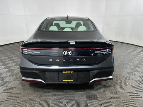 Certified 2025 Hyundai Sonata SE image 23