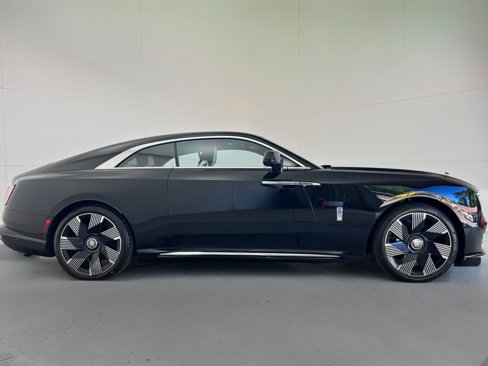 New 2026 Rolls-Royce Spectre image 2