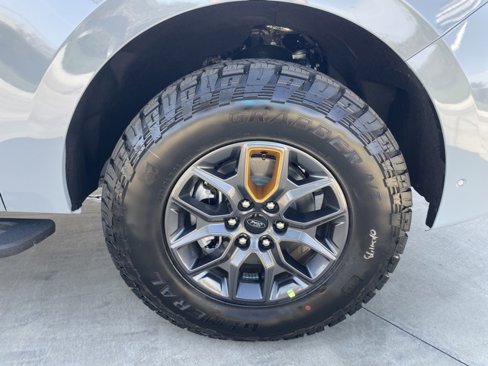 New 2025 Ford Expedition Tremor image 32