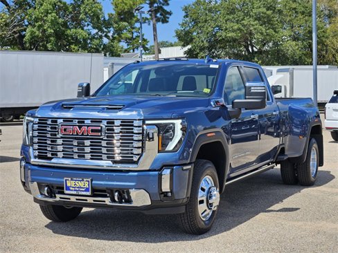 New 2026 GMC Sierra 3500 Denali w/ Denali Reserve Package image 1