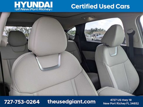 Certified 2025 Hyundai Tucson Limited image 6