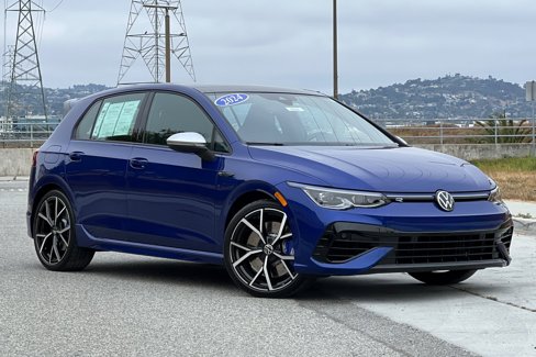 Used 2024 Volkswagen Golf R image 2