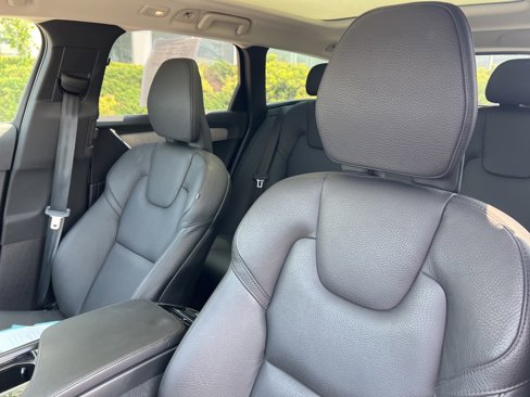 Certified 2025 Volvo V90 B6 Cross Country Plus image 15