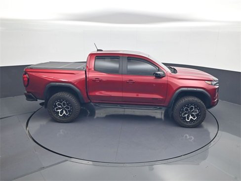 Used 2024 GMC Canyon AT4 w/ AT4 Premium Package image 16