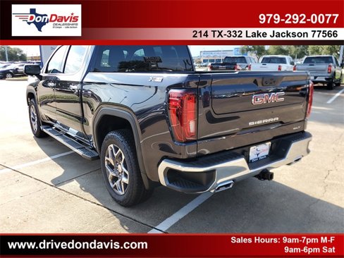 New 2026 GMC Sierra 1500 SLT image 5