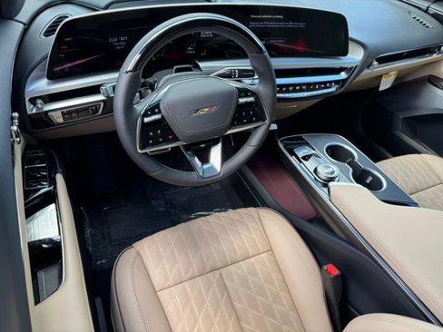 New 2026 Cadillac Lyriq V image 23