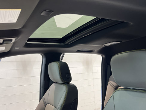 New 2025 Chevrolet Colorado ZR2 w/ Technology Package image 18