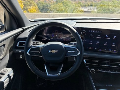 New 2026 Chevrolet Traverse LT image 13