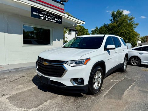 Used 2020 Chevrolet Traverse LT w/ Driver Confidence II Package image 3