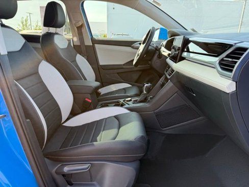Certified 2025 Volkswagen Taos SEL image 23