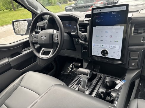 New 2025 Ford F150 Lightning Flash image 28
