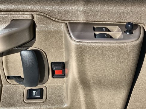 Certified 2023 Chevrolet Express 2500 Extended w/ Driver Convenience Package image 21