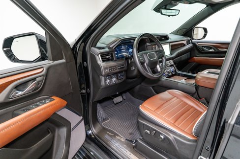 Used 2024 GMC Yukon Denali Ultimate image 13