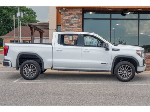 Used 2022 GMC Sierra 1500 AT4 w/ AT4 Premium Package image 2