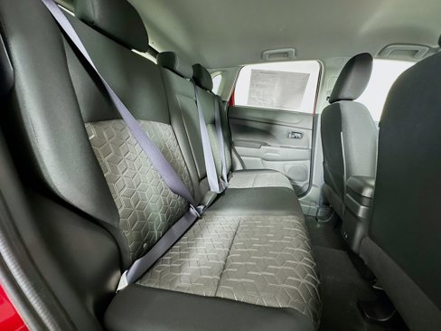 New 2024 Mitsubishi Outlander Sport LE image 29