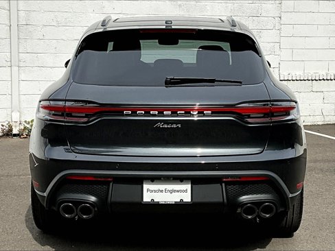 New 2026 Porsche Macan image 8