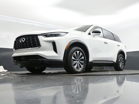 Used 2025 INFINITI QX60 Pure image 40