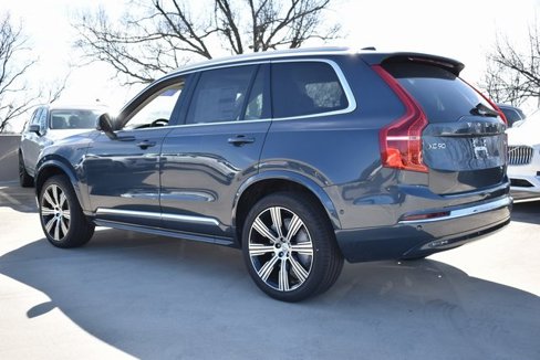 Used 2025 Volvo XC90 B6 Ultra w/ Protection Package Premier image 6