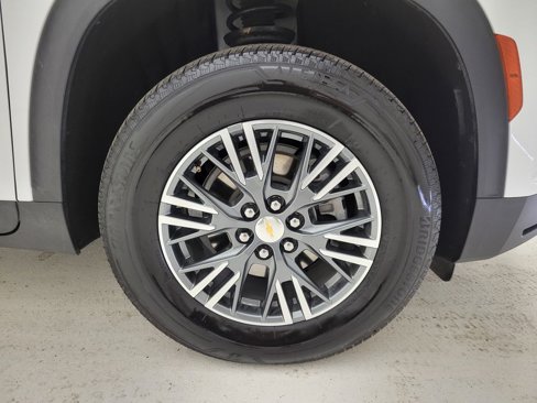 Certified 2025 Chevrolet Traverse LT image 21