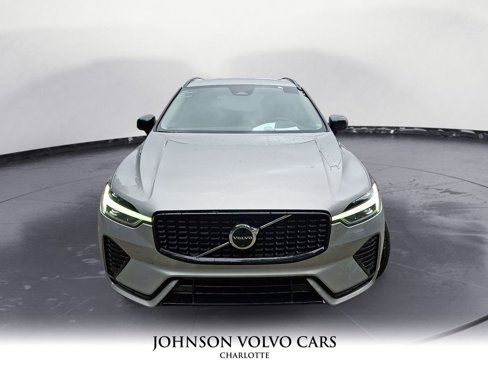 Certified 2025 Volvo XC60 B5 Plus image 31