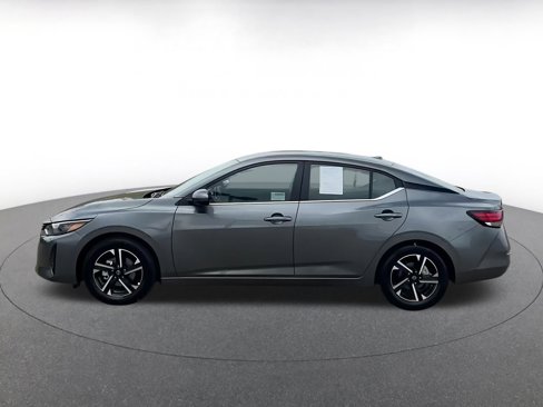 Used 2025 Nissan Sentra SV image 9
