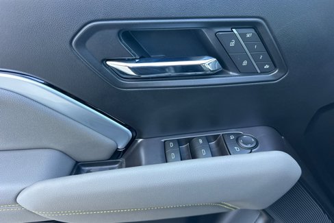 New 2026 Chevrolet Colorado ZR2 image 11