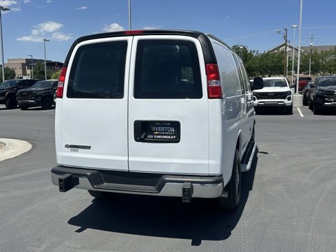 Certified 2023 Chevrolet Express 2500 w/ Driver Convenience Package image 10