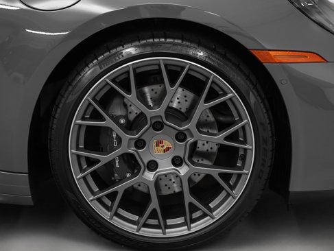 Certified 2025 Porsche 911 Carrera image 17