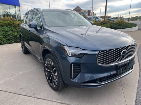 Used 2025 Volvo XC90 B5 Plus image 7