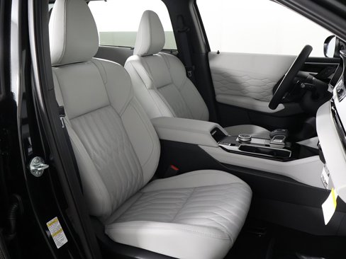 New 2025 Mitsubishi Outlander AWD image 36