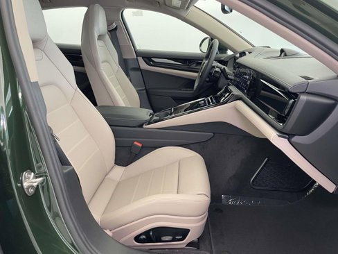 New 2025 Porsche Panamera image 23